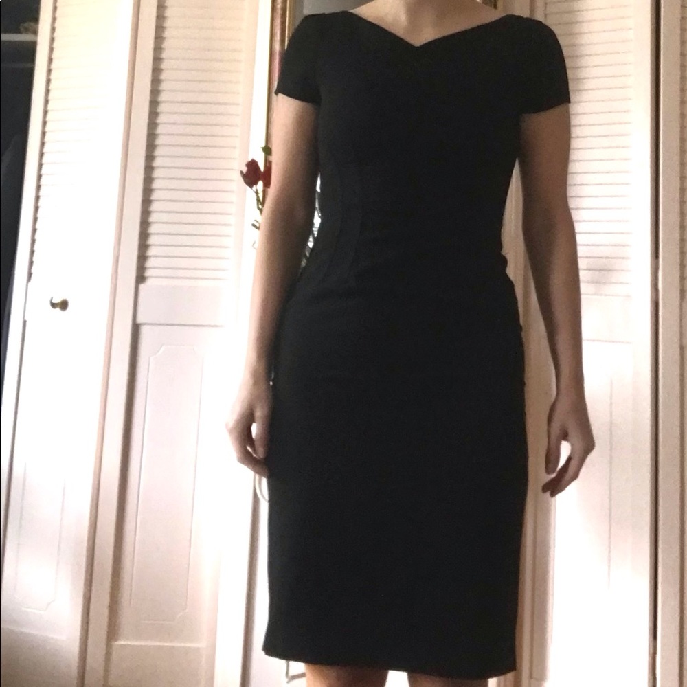 Black short sleeve dress.
